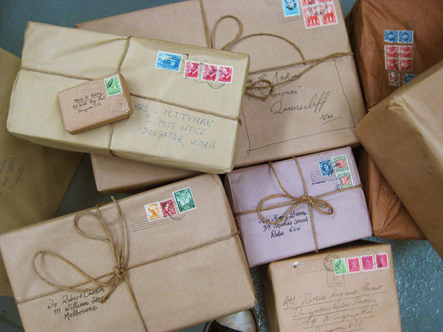 POST, Parcel - Brown Paper